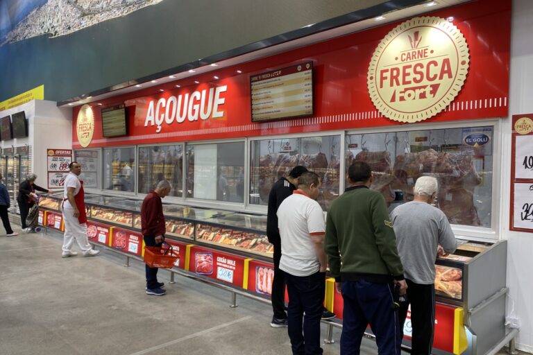 Açougue Carne Fresca inaugura no Fort Atacadista Barreiros