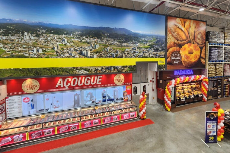 Açougue e Padaria Fort recém-inaugurados na loja do Fort Atacadista em Brusque – Foto Divulgação