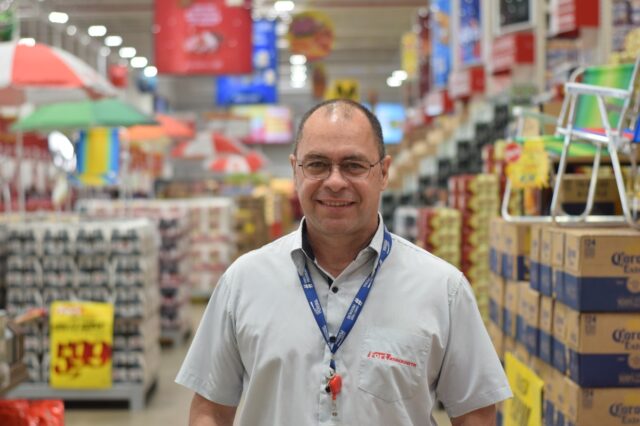 Grupo Pereira, dono de redes como o Fort Atacadista, promove semana de contratação de colaboradores com mais de 50 anos de idade